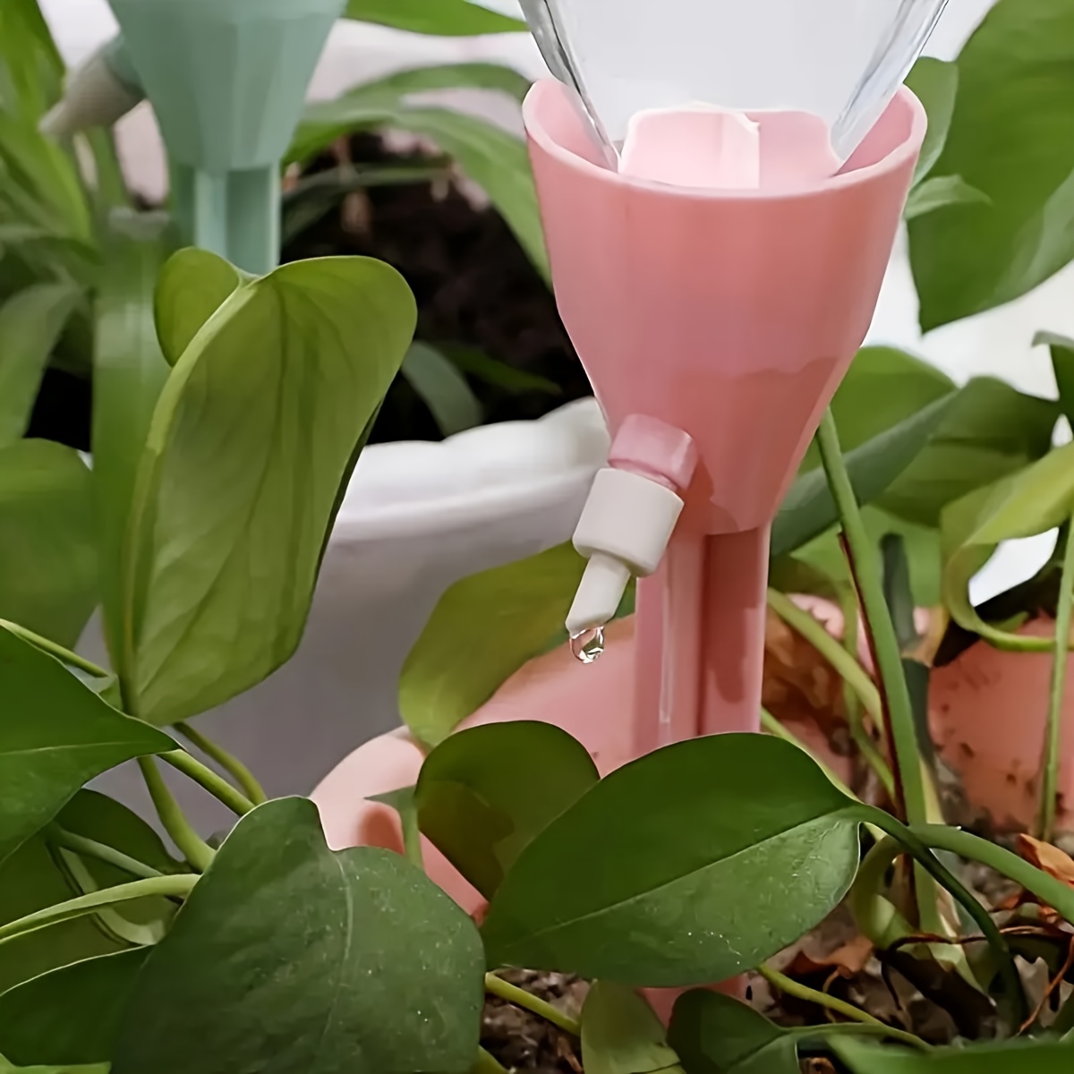 Kit d'irrigation goutte à gout - Self Watering Insert avis et prix
